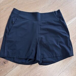 Athleta Black Brooklyn Shorts | 10 | Mid-rise | Casual | Beach | Active
